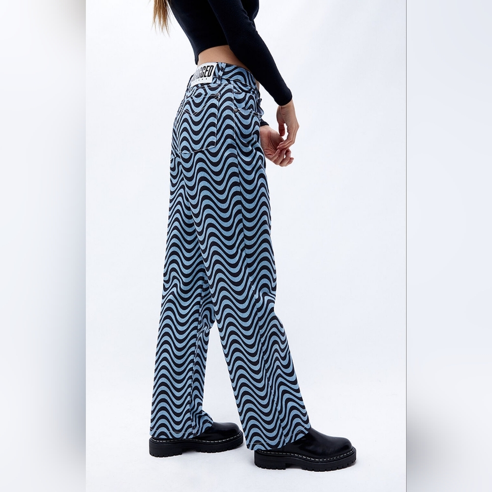 The Ragged Priest Wave jeans, swirl-patterned full leg, size 24,